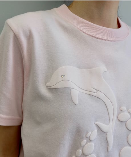 Labyrins  Dolphin Parade Tshirt Pink