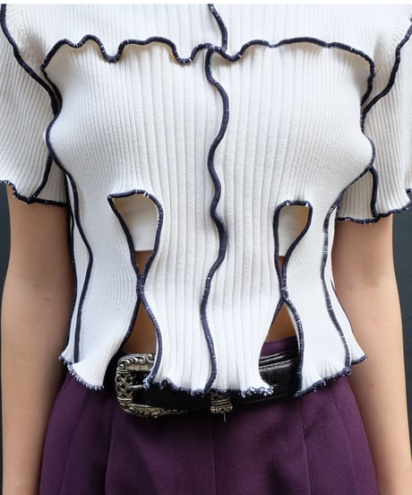Frill Line Tops