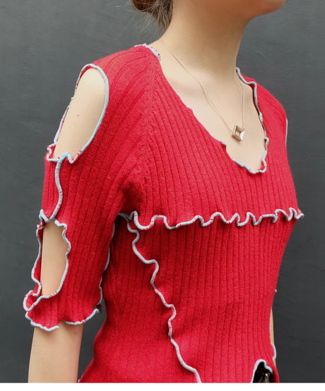 Frill Line Tops
