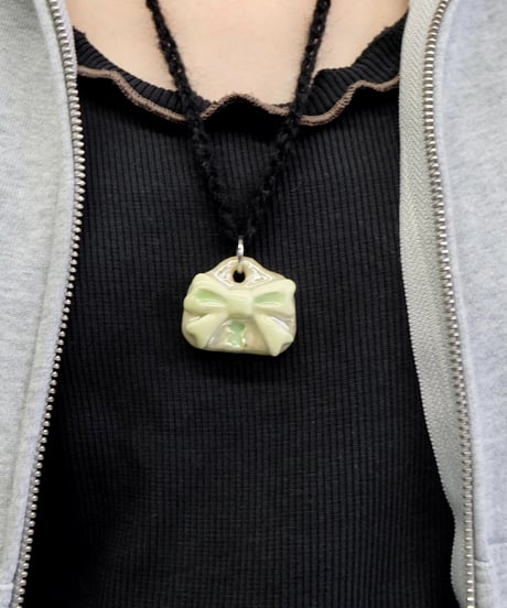 Labyrins x Sugascoop Ceramic necklace 14