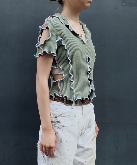 Frill Line Tops