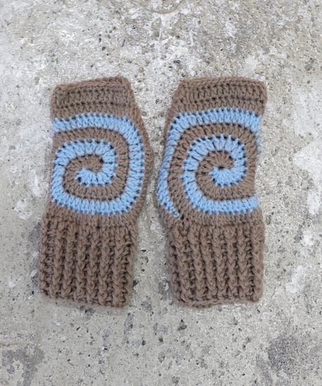 Labyrins   Spiral Knit Glove