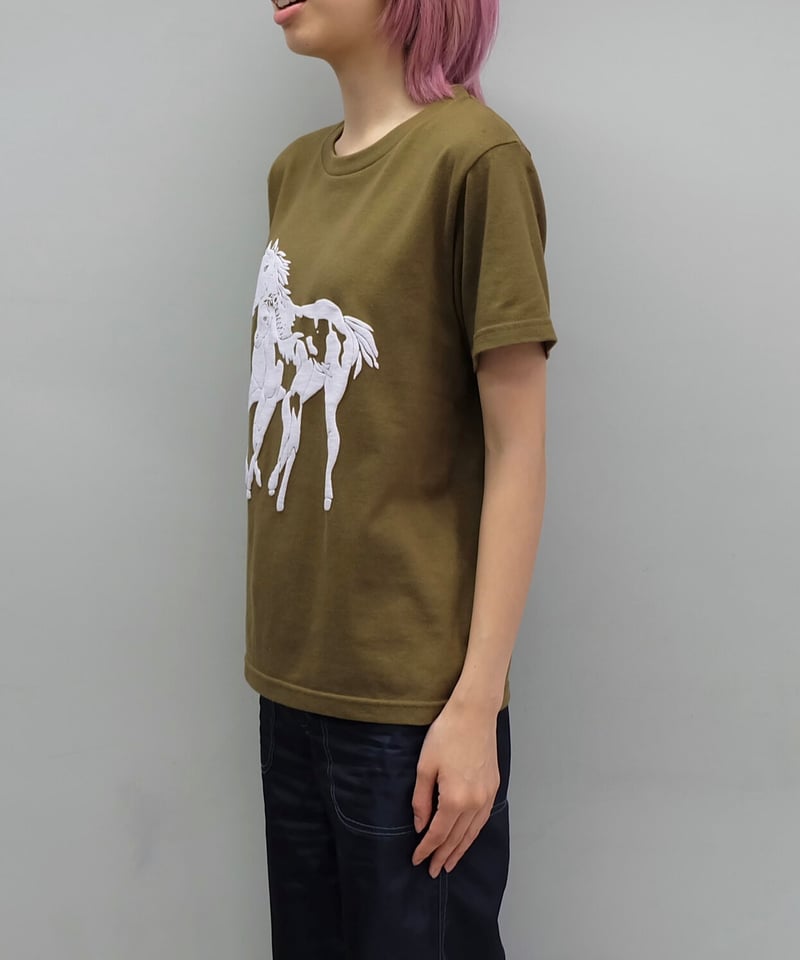 Labyrins Dont Cry Horse Tshirt Khaki | Shury Labyrins Dont Cry Horse Tshirt Khaki | Shury