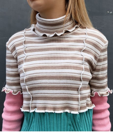 Frill Line Tops 8