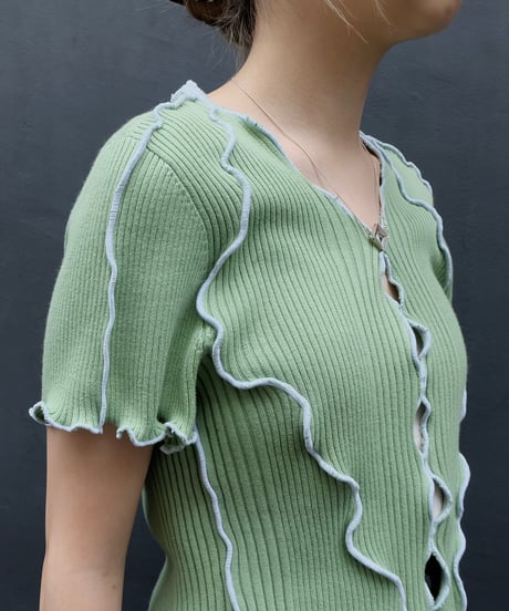 Frill Line Tops