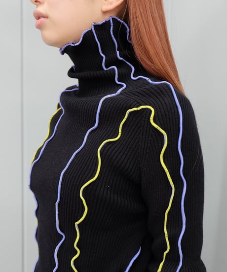 Frill Line Tops 14
