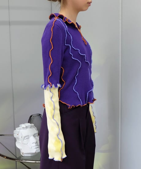 Frill Line Tops
