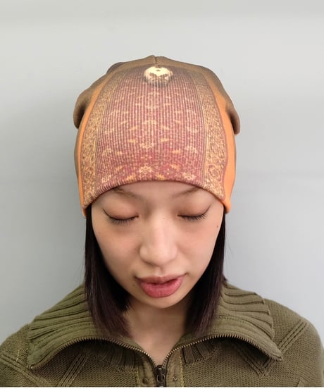 Labyrins Picture Beanie 1