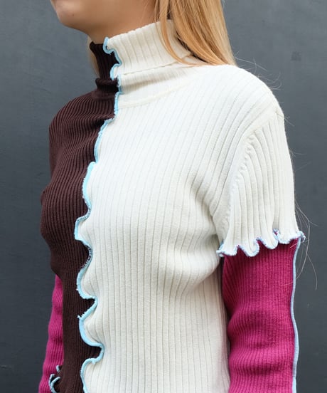 Frill Line Tops 10