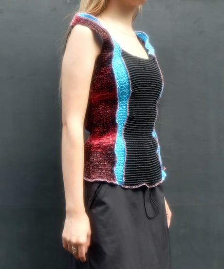 Frill Docking Tops