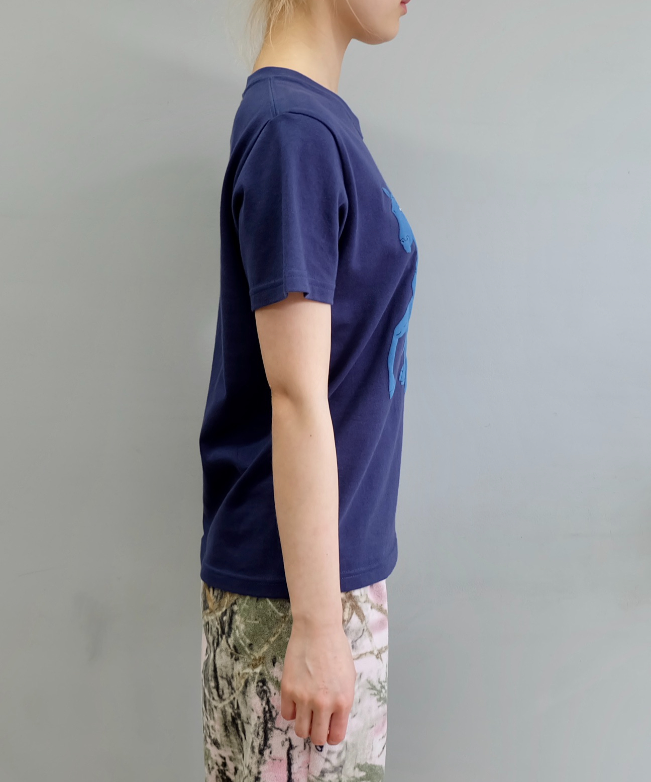 Labyrins Dont Cry Horse Tshirt Navy | Shury