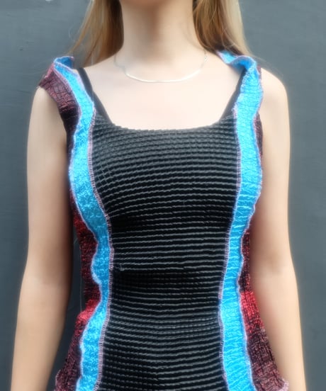 Frill Docking Tops