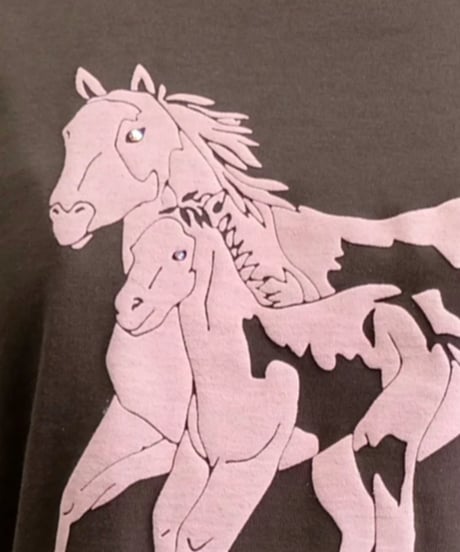 Labyrins  Dont Cry Horse Tshirt Pink