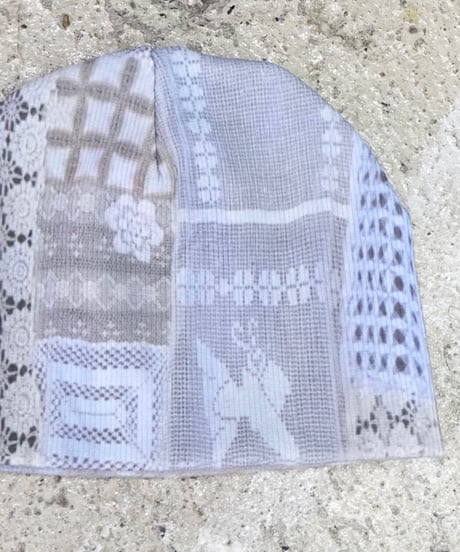 Labyrins Picture Beanie 8