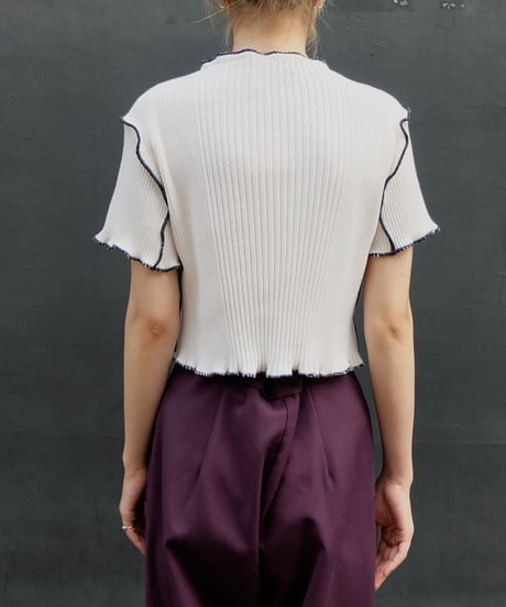 Frill Line Tops