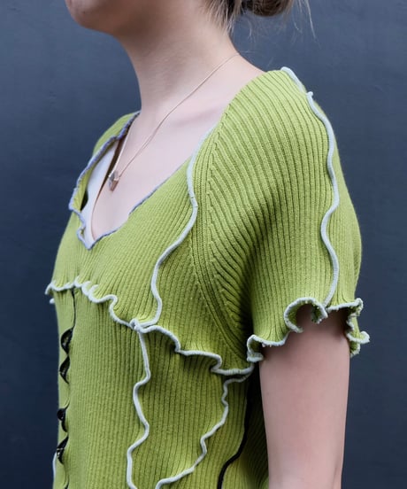 Frill Line Tops