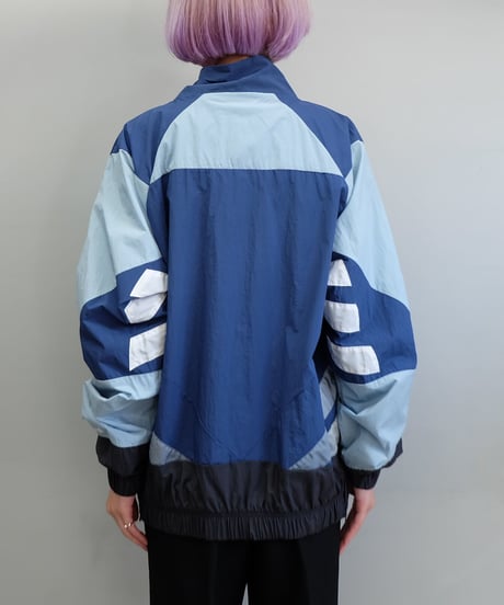 Vintage   Design Tops