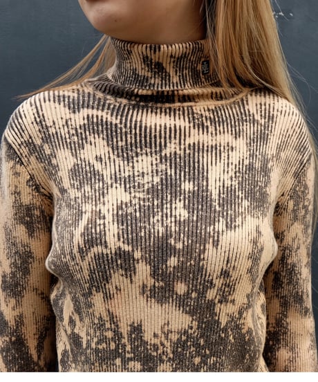 Bleach Turtle Knit 19