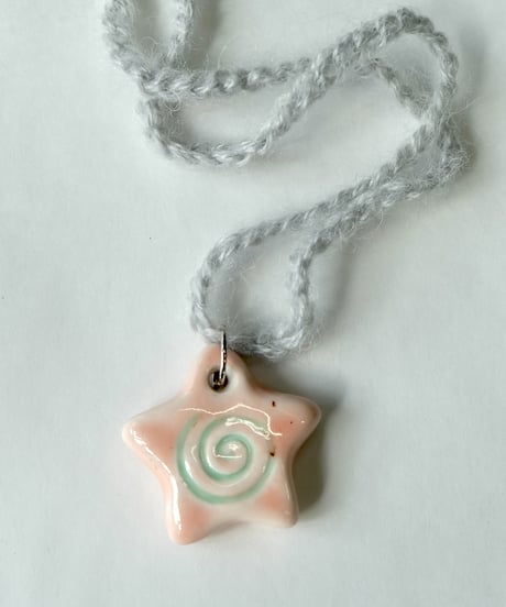 Labyrins x Sugascoop Ceramic necklace 4