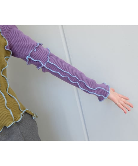 Frill Line Tops