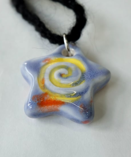 Labyrins x Sugascoop Ceramic necklace 1