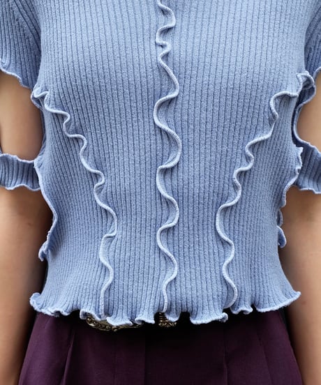 Frill Line Tops