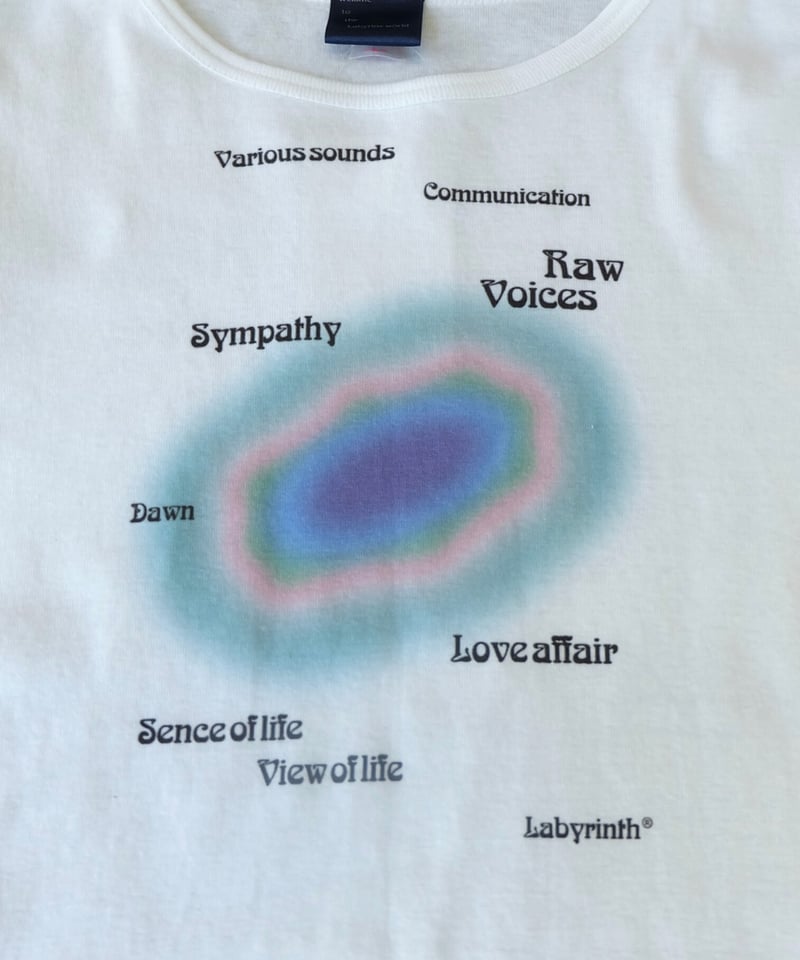 labyrins fuzzy tee
