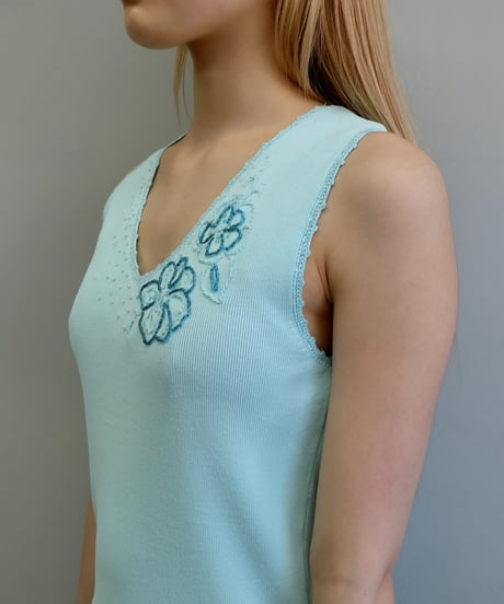 Vintage   Design Tops
