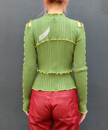 Frill line Tops