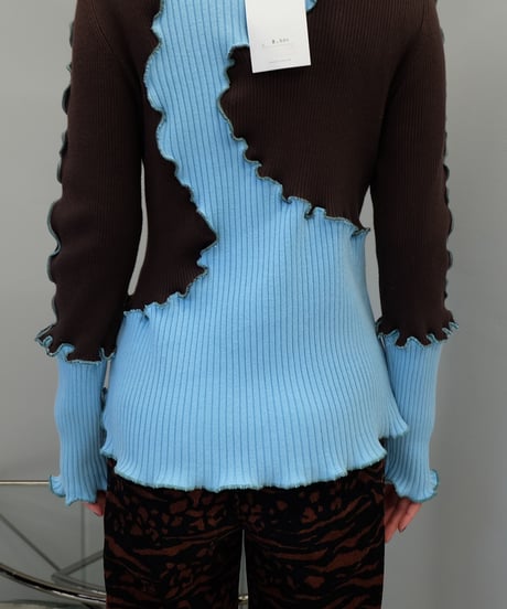 Frill Line Tops 11