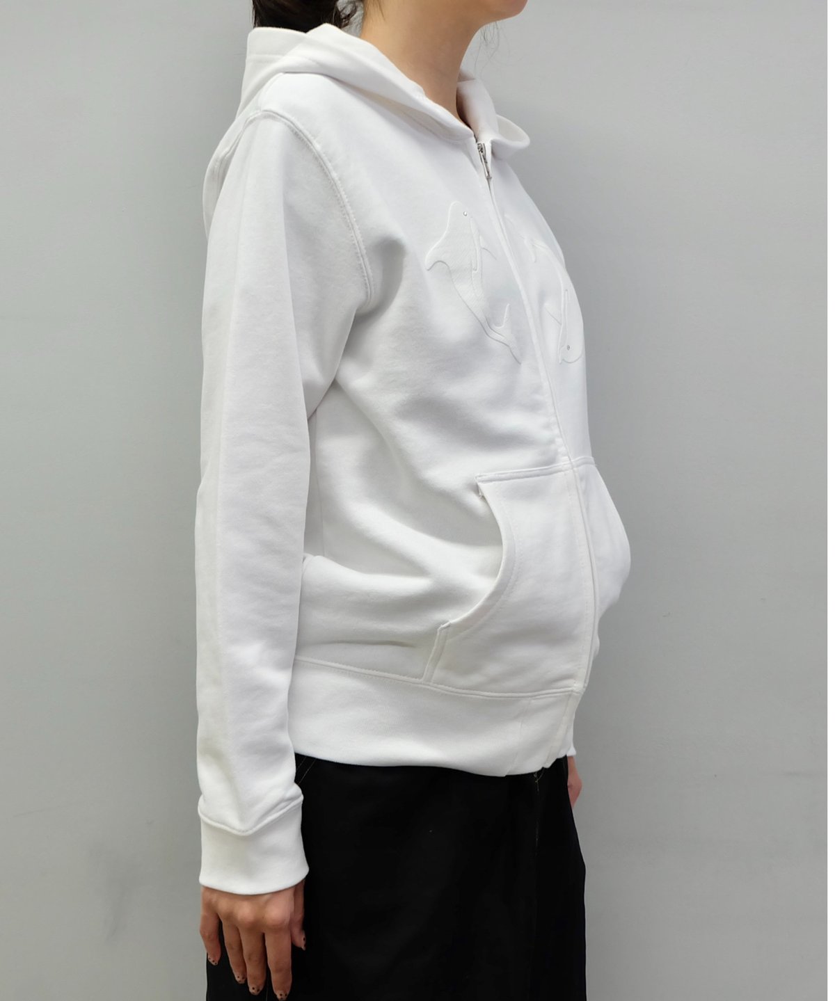 Labyrins Two Dolphins Zip Hoodie White | Shury Labyrins Two Dolphins Zip Hoodie White | Shury