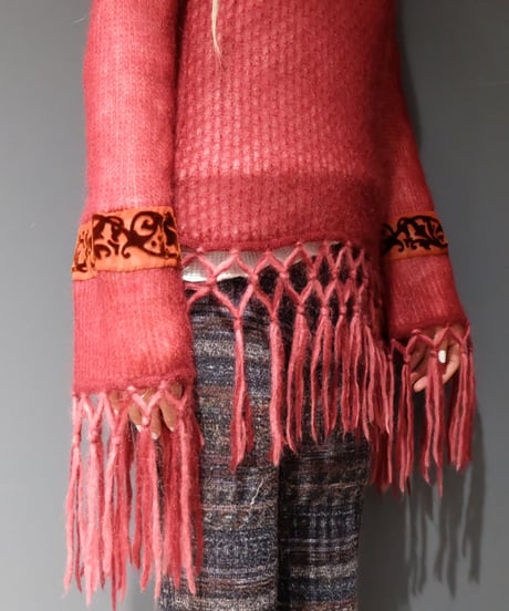 Vintage   Mohea Fringe Knit