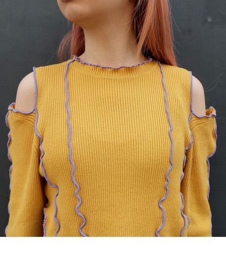 Frill Line Tops
