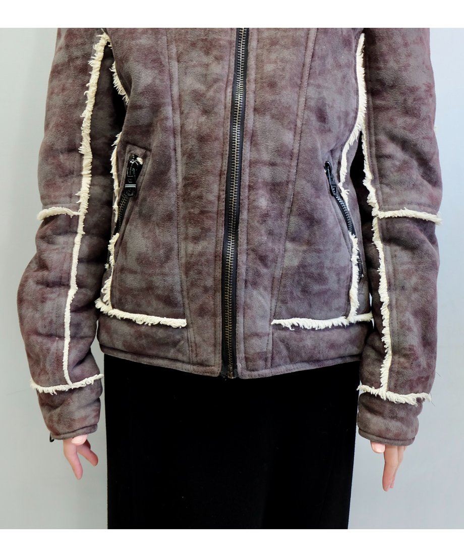 6961fa75d7cad428db4439fb