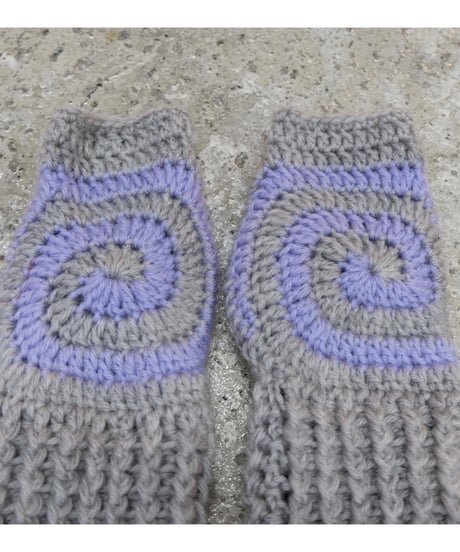 Labyrins   Spiral Knit Glove