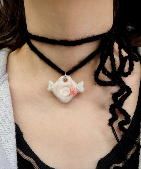 Labyrins x Sugascoop Ceramic necklace 18