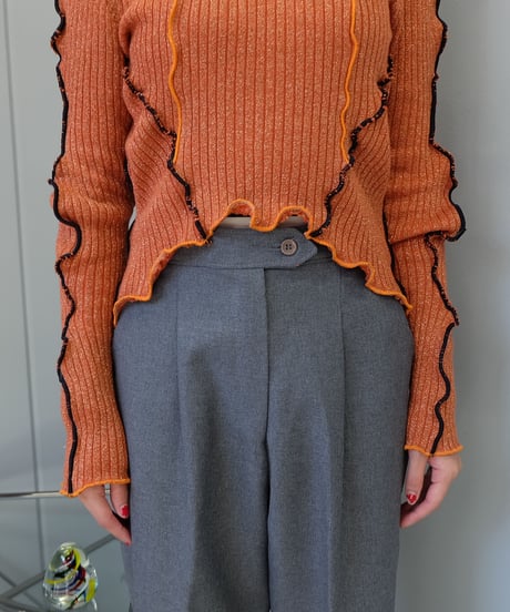 Frill Line Tops