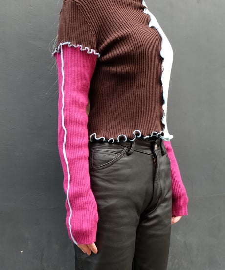 Frill Line Tops 10