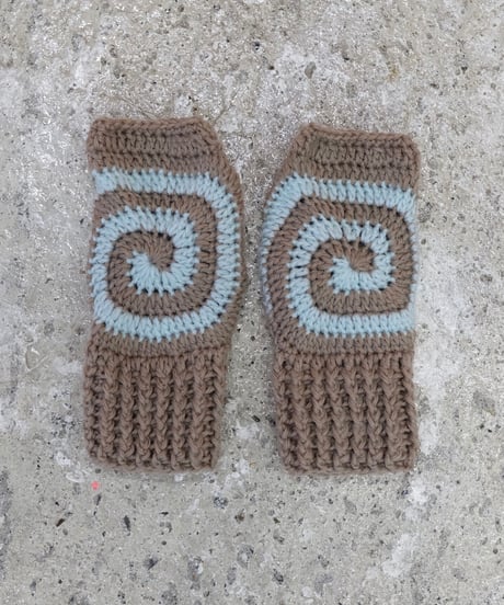Labyrins   Spiral Knit Glove
