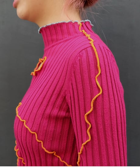 Frill Line Tops