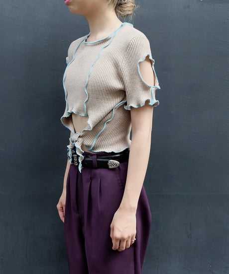 Frill Line Tops