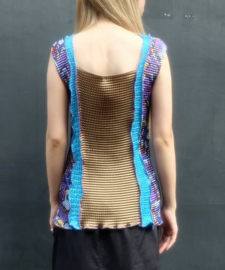 Frill Docking Tops