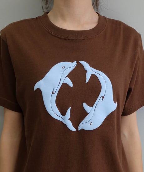 Labyrins  Two Dolphin Tshirt Brown