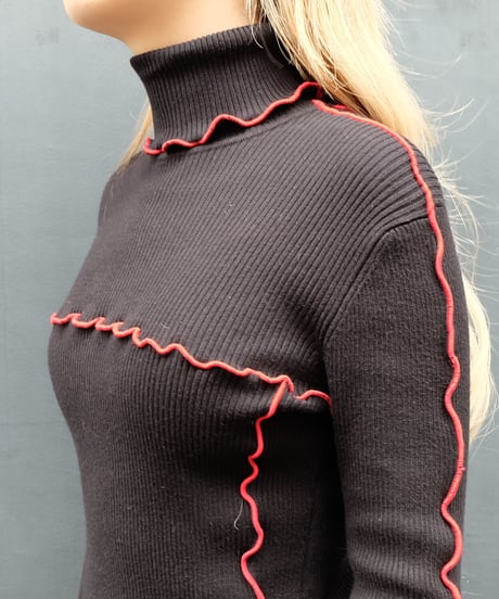 Frill Line Tops 2