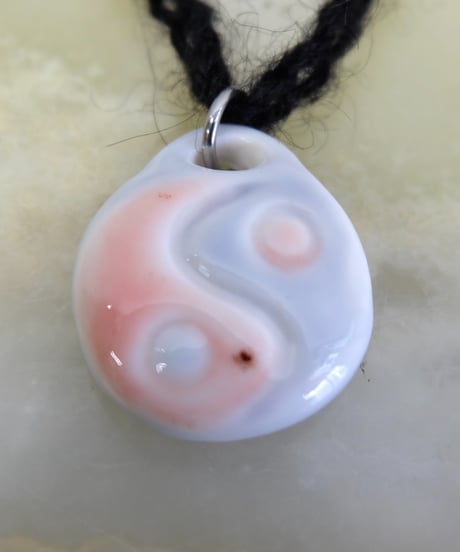 Labyrins x Sugascoop   Ceramic necklace 7
