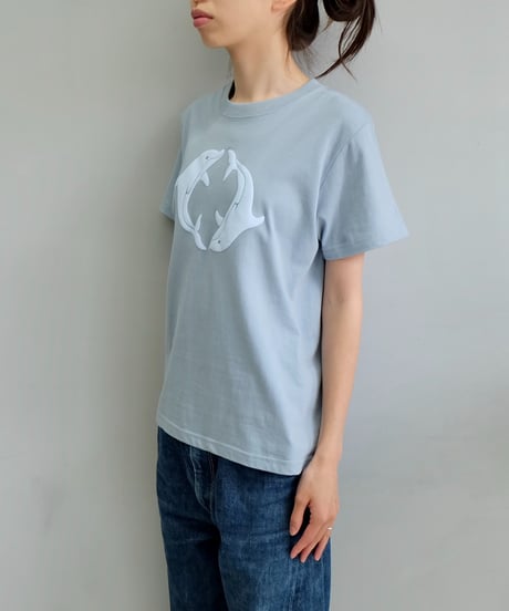 Labyrins  Two Dolphin Tshirt Blue