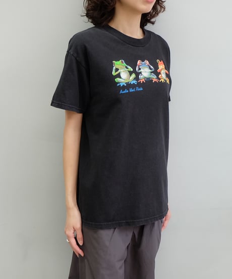 Vintage  Design Tshirt