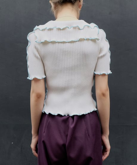 Frill Line Tops