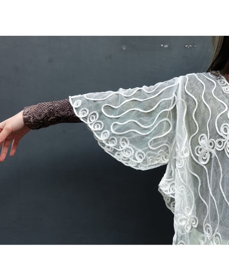 Vintage    Design Tops