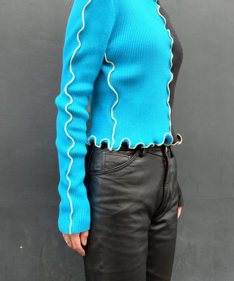 Frill Line Tops 11